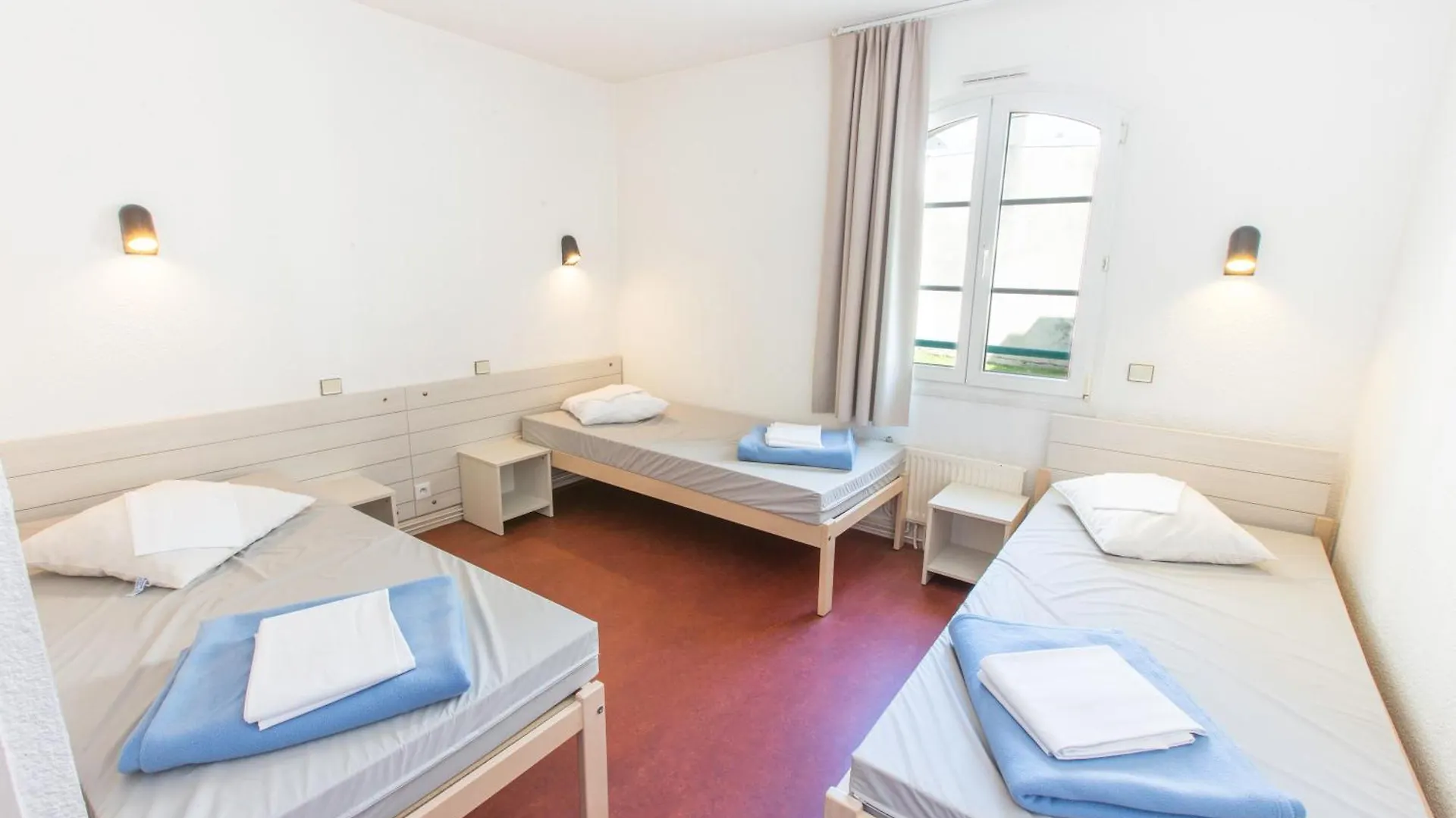 Auberge De Jeunesse Youth Hostel Ethic Etapes Saint Malo  Saint-Malo